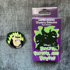 Disney Shan Yu- Smiles, Smirks and Sneers Mystery Collection-Limited Release Pin